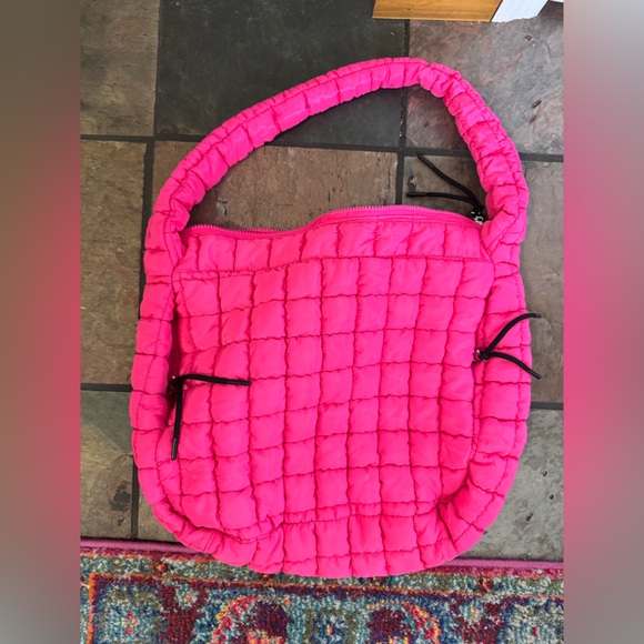 Hot pink carryall - Picture 2 of 2